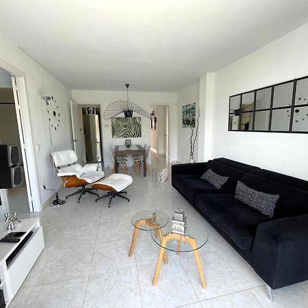Vivalidays Yolanda Apartment กาเลญา ภายนอก รูปภาพ