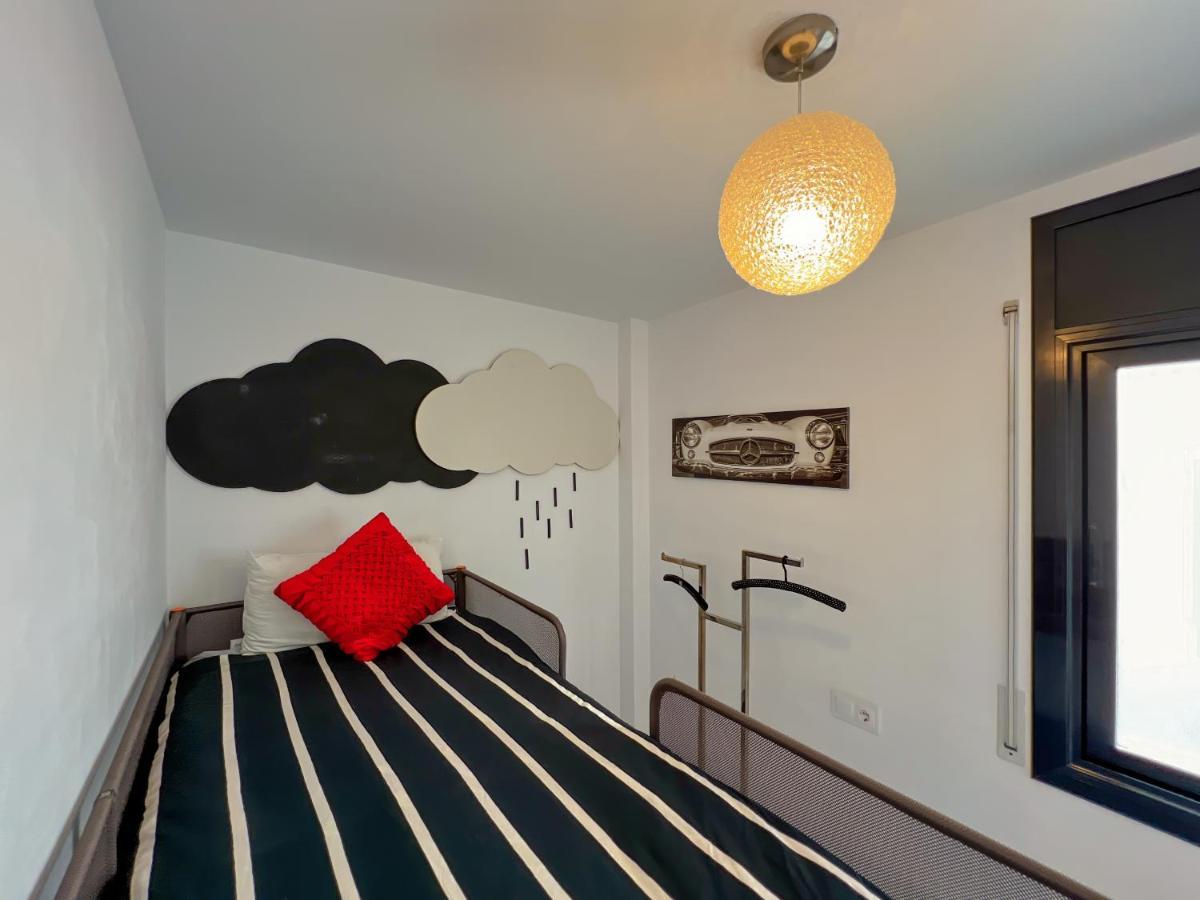 Vivalidays Yolanda Apartment กาเลญา ภายนอก รูปภาพ