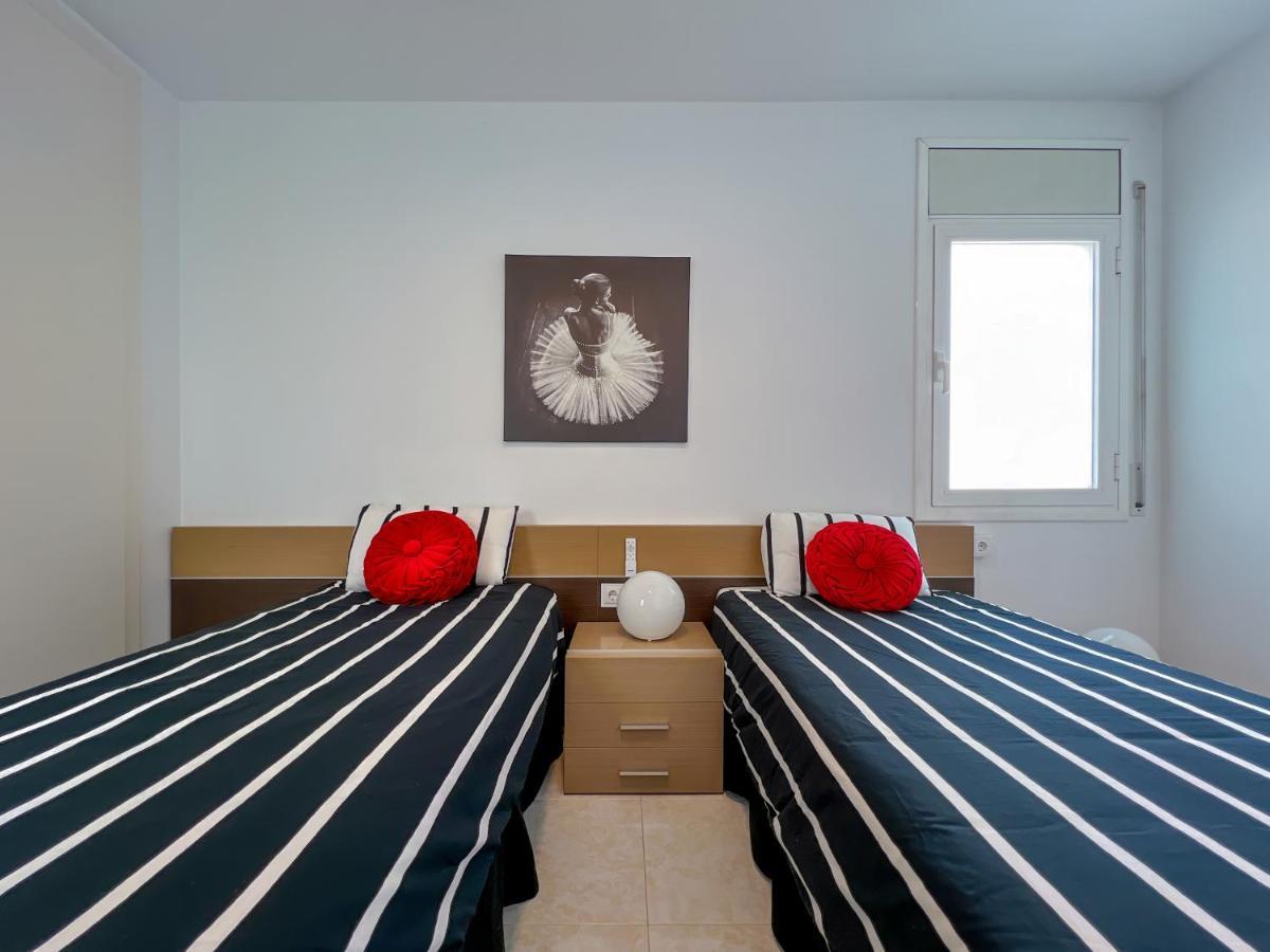 Vivalidays Yolanda Apartment กาเลญา ภายนอก รูปภาพ